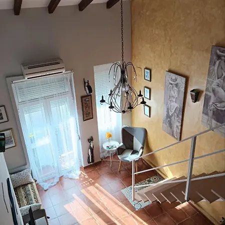 Loft In Ehemaligem Fischer Haus Appartement